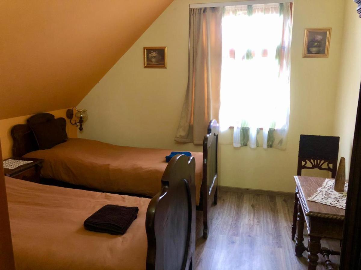 Dutch Farm In Felsolajos Apartment Ngoại thất bức ảnh