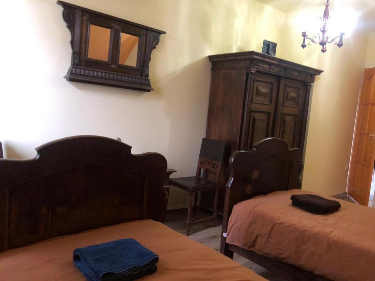 Dutch Farm In Felsolajos Apartment Ngoại thất bức ảnh